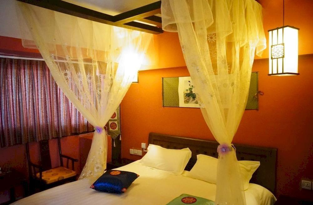Lijiang Wangjia Courtyard Inn エクステリア 写真