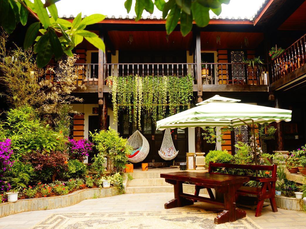 Lijiang Wangjia Courtyard Inn エクステリア 写真