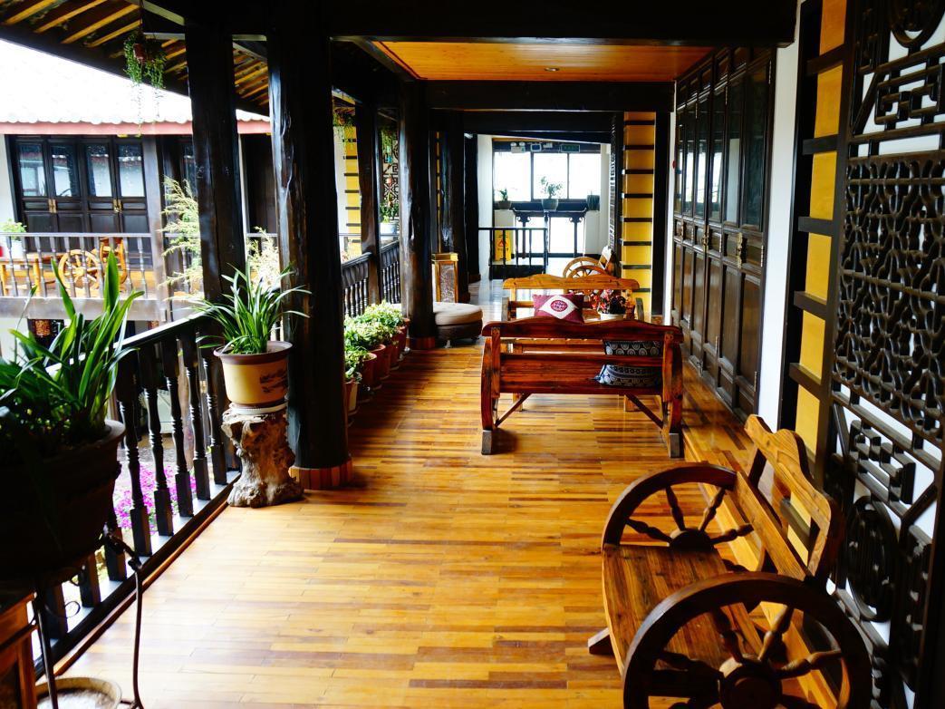 Lijiang Wangjia Courtyard Inn エクステリア 写真