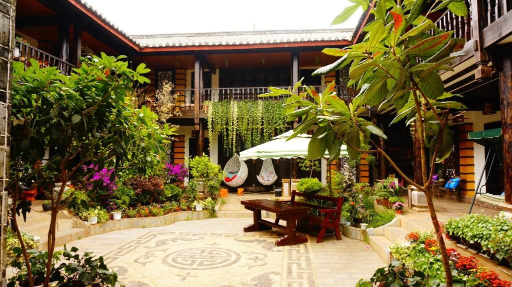 Lijiang Wangjia Courtyard Inn エクステリア 写真